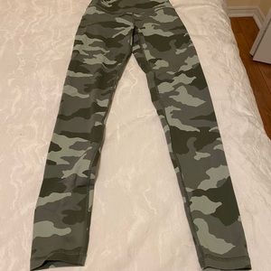 Aerie camouflage leggings size XS $16